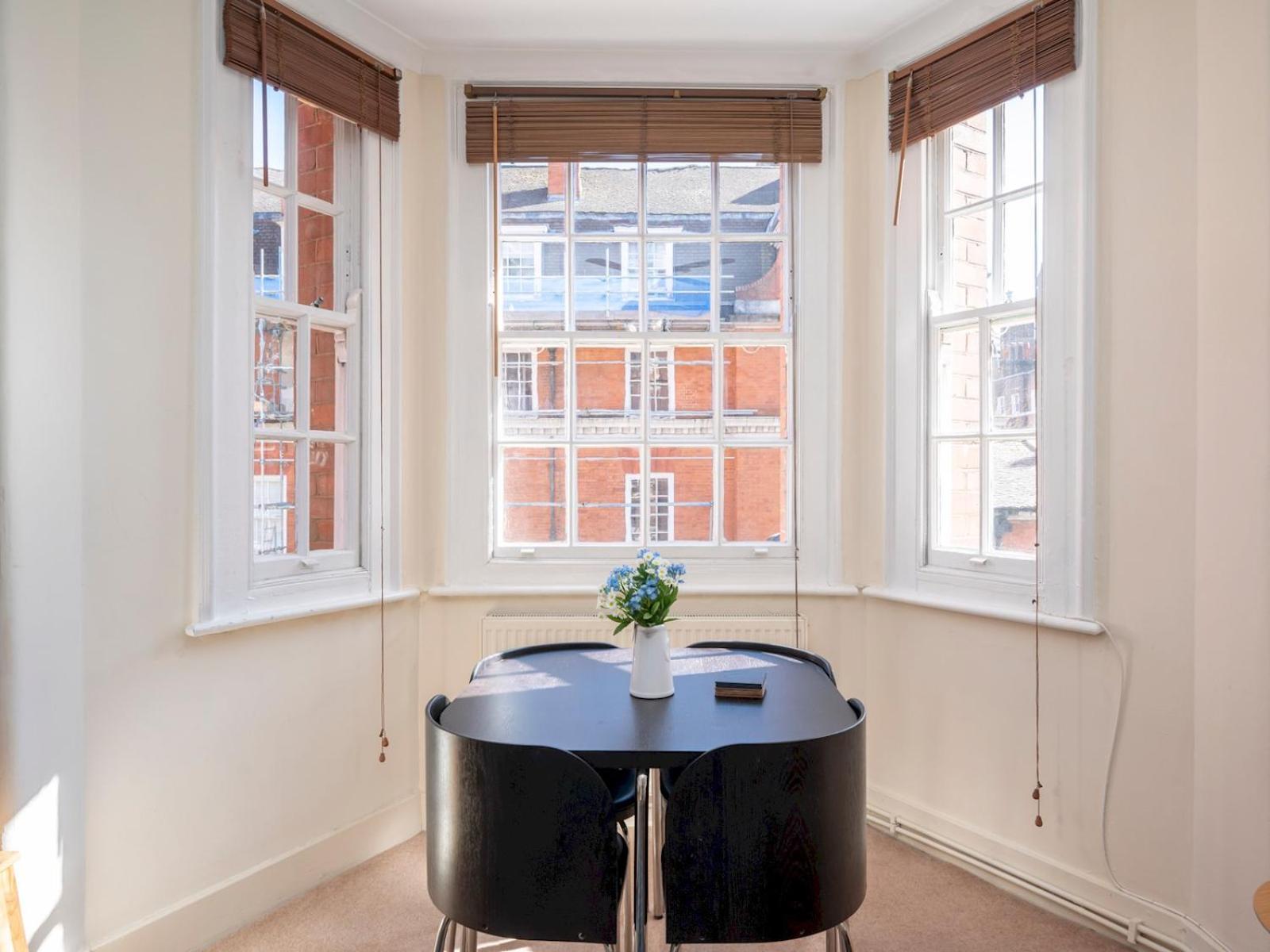 Elegant Bloomsbury Flat In Historic Pass The Keys * Londen